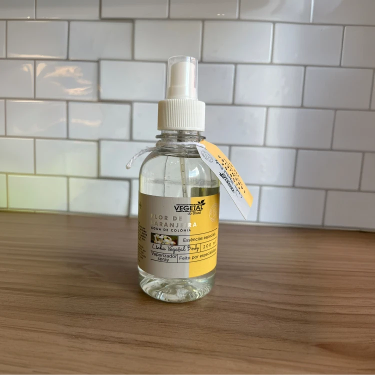 Água de Colônia Flor de Laranjeira vegetal aroma suave e refrescante 200ml
