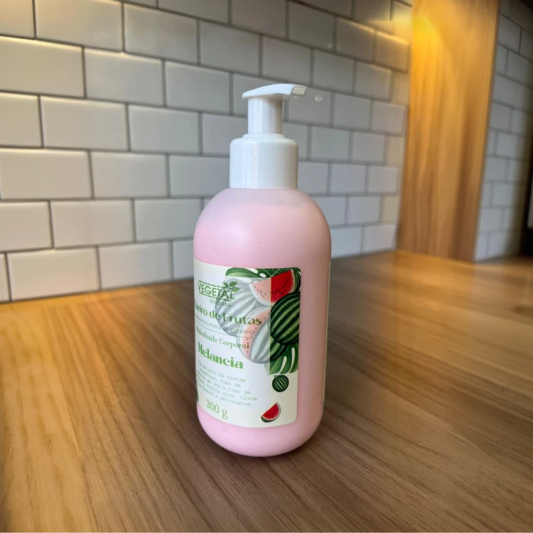 hidratante corporal melancia textura leve pele hidratada suave fragrância refrescante