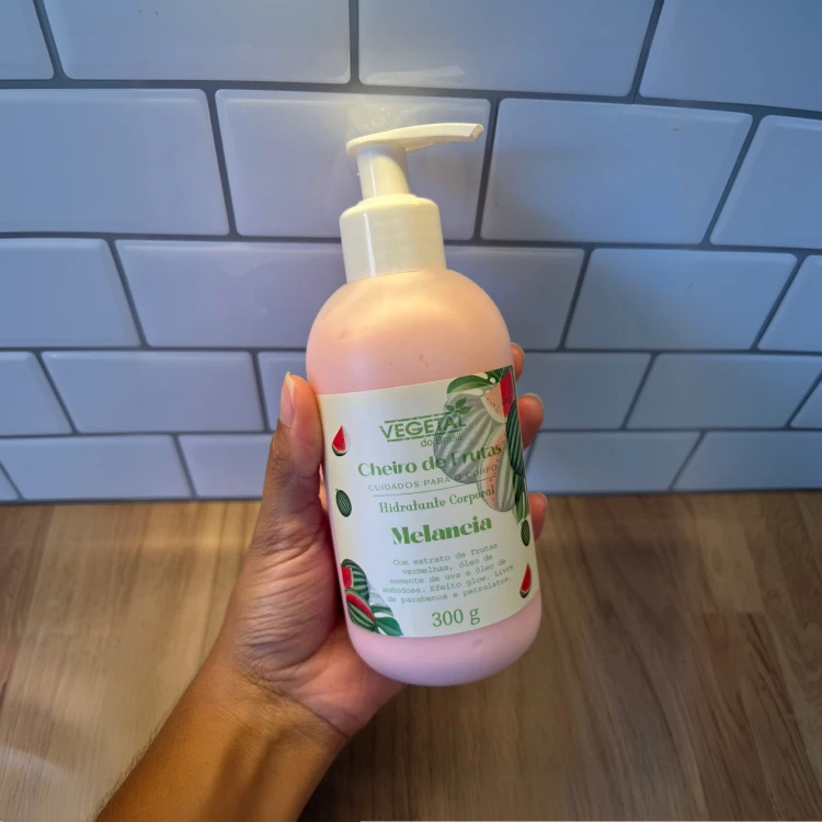 hidratante melancia 300g pele iluminada hidratada toque suave uso diário corporal